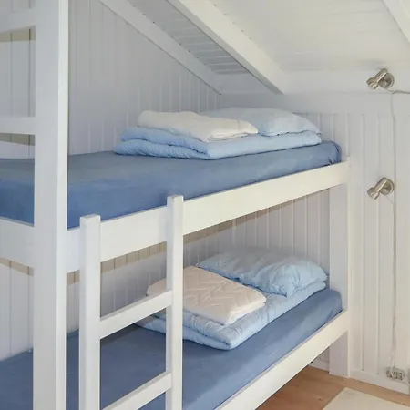 3 Bedroom Awesome In Holiday home