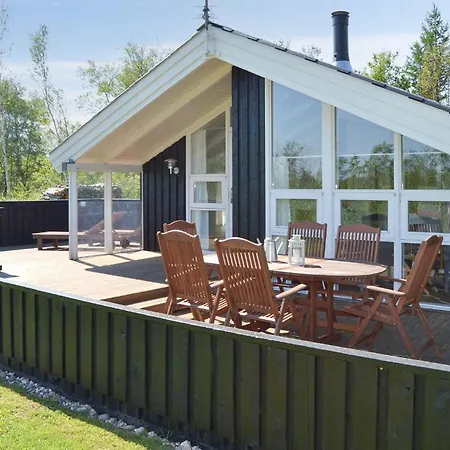 3 Bedroom Awesome In Holiday home Strandby