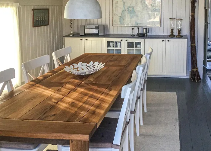 3 Bedroom Awesome In Strandby