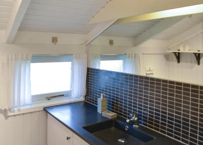 Hébergement de vacances 3 Bedroom Awesome In
